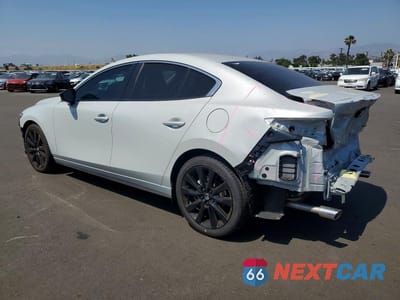 Drugie zdjęcie samochodu z przodu: 2025 MAZDA 3 SELECT SPORT VIN:JM1BPABM7S1782224 - miniatura