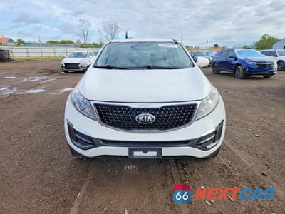 Piąte zdjęcie samochodu w środku: 2016 KIA SPORTAGE LX VIN:KNDPB3AC5G7804296 - miniatura