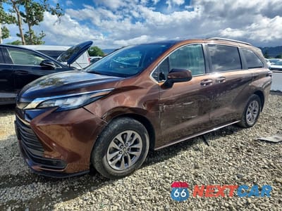 2022 TOYOTA SIENNA LE 5TDKRKEC5NS094619 - główne zdjęcie licytacji z USA - miniatura