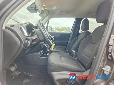 Zdjęcie 7 z 13 samochodu: 2021 JEEP RENEGADE LATITUDE VIN:ZACNJDBB5MPM14509 - miniatura