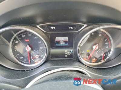 Zdjęcie 9 z 13 samochodu: 2019 MERCEDES-BENZ GLA 250 4MATIC VIN:WDCTG4GB9KJ616214 - miniatura