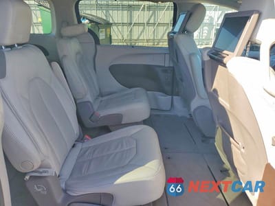 Zdjęcie 11 z 13 samochodu: 2021 CHRYSLER PACIFICA TOURING L VIN:2C4RC3BG6MR563947 - miniatura