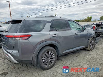 Trzecie zdjęcie samochodu z tyłu: 2024 NISSAN PATHFINDER SL VIN:5N1DR3CB4RC207696 - miniatura