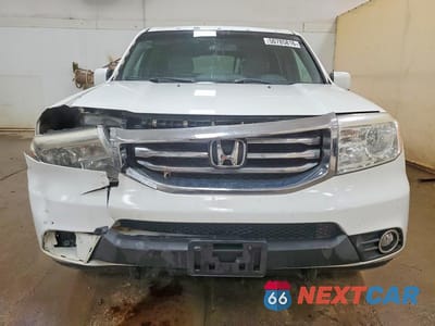 Piąte zdjęcie samochodu w środku: 2015 HONDA PILOT EXLN VIN:5FNYF4H77FB024316 - miniatura