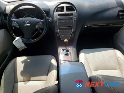 Zdjęcie 8 z 12 samochodu: 2012 LEXUS ES 350 VIN:JTHBK1EG0C2474200 - miniatura