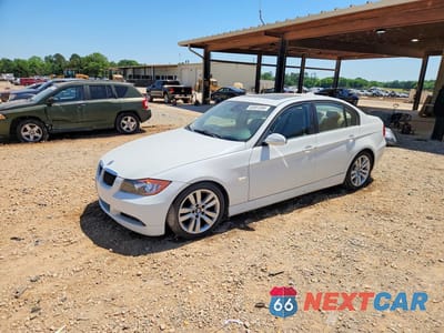2008 BMW 328 I WBAVA37578NL46614 - główne zdjęcie licytacji z USA - miniatura