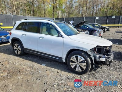 Czwarte zdjęcie samochodu z boku: 2023 MERCEDES-BENZ EQB 300 4MATIC VIN:W1N9M0KB3PN054831 - miniatura