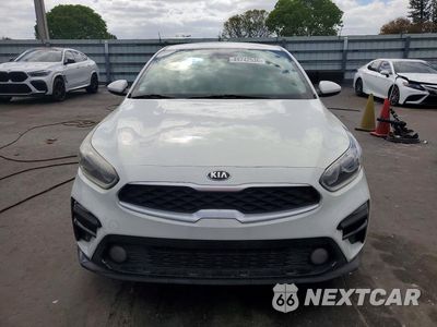 Piąte zdjęcie samochodu w środku: 2021 KIA FORTE LXS VIN:3KPF24AD2ME269580 - miniatura