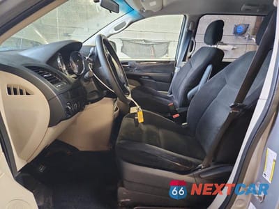 Zdjęcie 7 z 13 samochodu: 2014 DODGE GRAND CARAVAN SE VIN:2C4RDGBG2ER248178 - miniatura
