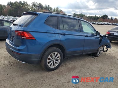 Trzecie zdjęcie samochodu z tyłu: 2019 VOLKSWAGEN TIGUAN S VIN:3VV0B7AX1KM032861 - miniatura