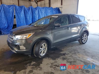 2019 FORD ESCAPE SE 1FMCU0GD4KUA51535 - główne zdjęcie licytacji z USA - miniatura