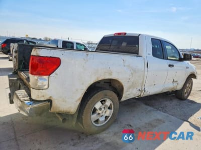 Trzecie zdjęcie samochodu z tyłu: 2012 TOYOTA TUNDRA GRADE VIN:5TFUW5F12CX215727 - miniatura