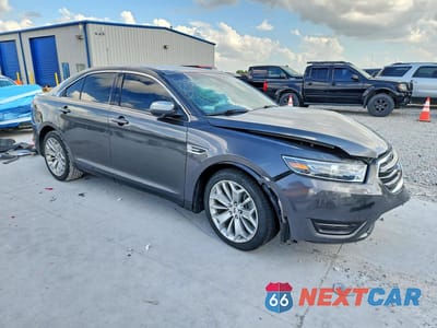 Czwarte zdjęcie samochodu z boku: 2019 FORD TAURUS LIMITED VIN:1FAHP2F82KG117988 - miniatura