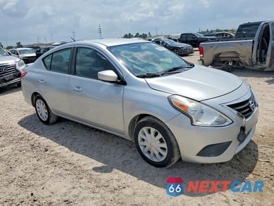 Czwarte zdjęcie samochodu z boku: 2018 NISSAN VERSA SV VIN:3N1CN7AP2JK400609 - miniatura