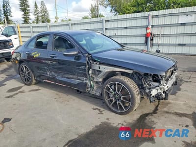 Czwarte zdjęcie samochodu z boku: 2018 MERCEDES-BENZ C 43 4MATIC AMG VIN:55SWF6EB4JU257704 - miniatura