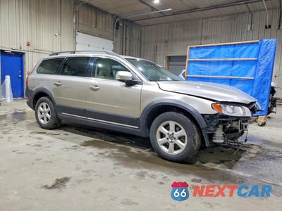 Czwarte zdjęcie samochodu z boku: 2013 VOLVO XC70 3.2 VIN:YV4940BZ9D1166330 - miniatura