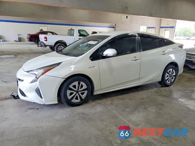 2017 TOYOTA PRIUS THREE JTDKARFU4H3542989 - główne zdjęcie licytacji z USA - miniatura