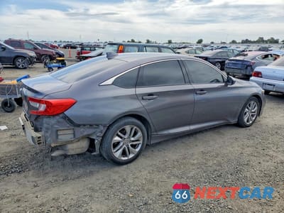 Trzecie zdjęcie samochodu z tyłu: 2018 HONDA ACCORD LX VIN:1HGCV1F11JA206669 - miniatura