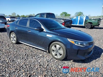 Czwarte zdjęcie samochodu z boku: 2017 KIA OPTIMA HYBRID EX VIN:KNAGU4LE9H5011320 - miniatura