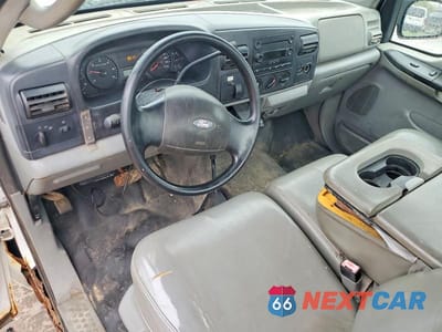 Zdjęcie 8 z 12 samochodu: 2006 FORD F250 SUPER DUTY VIN:1FTNF21506EB58473 - miniatura