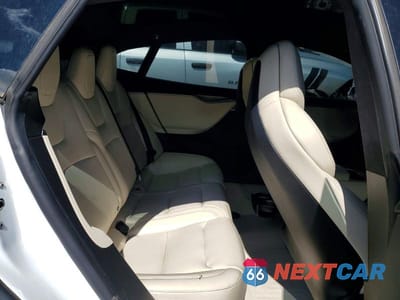 Zdjęcie 10 z 12 samochodu: 2019 TESLA MODEL S VIN:5YJSA1E26KF334530 - miniatura