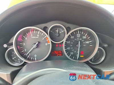 Zdjęcie 9 z 13 samochodu: 2009 MAZDA MX-5 MIATA VIN:JM1NC25F490203346 - miniatura