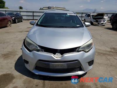 Piąte zdjęcie samochodu w środku: 2016 TOYOTA COROLLA LE VIN:5YFBURHEXGP527657 - miniatura