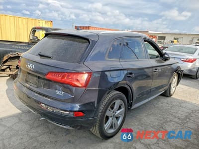 Trzecie zdjęcie samochodu z tyłu: 2018 AUDI Q5 PREMIUM VIN:WA1ANAFY8J2090443 - miniatura