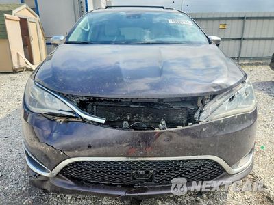 Piąte zdjęcie samochodu w środku: 2017 CHRYSLER PACIFICA LIMITED VIN:2C4RC1GG7HR747894 - miniatura