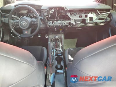 Zdjęcie 8 z 12 samochodu: 2025 TOYOTA GR COROLLA PREMIUM PLUS VIN:JTNABAAE1SA021687 - miniatura
