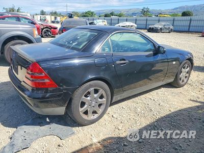 Trzecie zdjęcie samochodu z tyłu: 1999 MERCEDES-BENZ SLK 230 KOMPRESSOR VIN:WDBKK47F2XF102913 - miniatura
