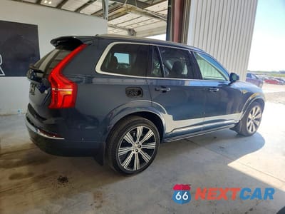 Trzecie zdjęcie samochodu z tyłu: 2024 VOLVO XC90 PLUS VIN:YV4H60CE5R1218318 - miniatura