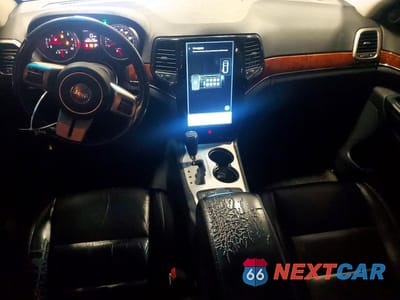 Zdjęcie 8 z 13 samochodu: 2011 JEEP GRAND CHEROKEE LIMITED VIN:1J4RR5GT1BC527129 - miniatura