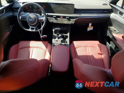 Zdjęcie 8 z 12 samochodu: 2025 KIA K5 VIN:KNAG64J79S5344543 - miniatura