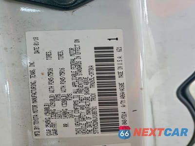 Zdjęcie 12 z 12 samochodu: 2018 TOYOTA TACOMA SR VIN:5TFRX5GN8JX108781 - miniatura