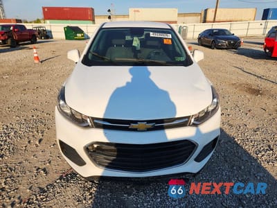 Piąte zdjęcie samochodu w środku: 2020 CHEVROLET TRAX LS VIN:KL7CJKSB5LB321686 - miniatura