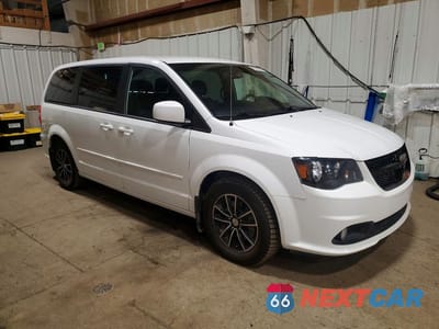 Czwarte zdjęcie samochodu z boku: 2016 DODGE GRAND CARAVAN SXT VIN:2C4RDGCG9GR315800 - miniatura