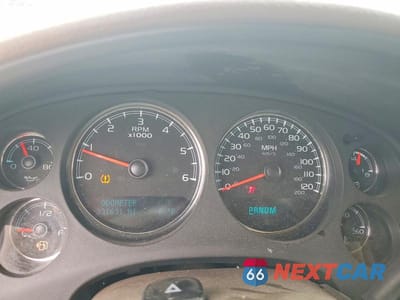 Zdjęcie 9 z 13 samochodu: 2013 CHEVROLET SUBURBAN C1500 LTZ VIN:1GNSCKE05DR311033 - miniatura