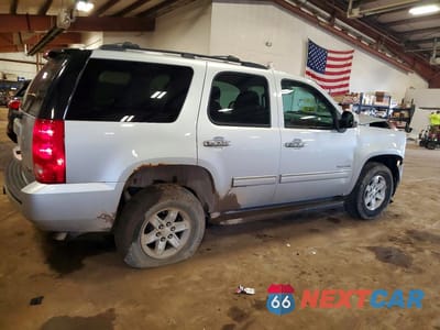 Trzecie zdjęcie samochodu z tyłu: 2013 GMC YUKON SLE VIN:1GKS2AE07DR125620 - miniatura