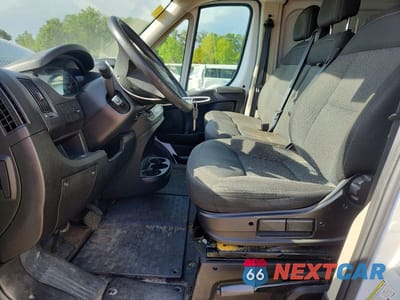 Zdjęcie 7 z 13 samochodu: 2015 RAM PROMASTER 2500 2500 HIGH VIN:3C6TRVDD4FE506662 - miniatura