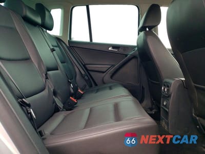 Zdjęcie 10 z 12 samochodu: 2014 VOLKSWAGEN TIGUAN S VIN:WVGAV3AX1EW593449 - miniatura
