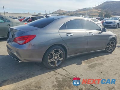 Trzecie zdjęcie samochodu z tyłu: 2014 MERCEDES-BENZ CLA 250 VIN:WDDSJ4EB8EN126405 - miniatura