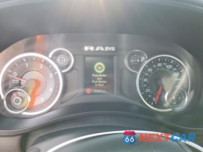 Zdjęcie 9 z 11 samochodu: 2024 RAM 2500 BIG HORN VIN:3C6UR5DL9RG340837 - miniatura