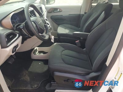 Zdjęcie 7 z 13 samochodu: 2019 CHRYSLER PACIFICA LX VIN:2C4RC1CGXKR701019 - miniatura