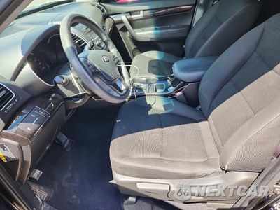 Zdjęcie 7 z 13 samochodu: 2014 KIA SORENTO LX VIN:5XYKTDA77EG439426 - miniatura
