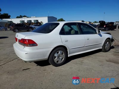 Trzecie zdjęcie samochodu z tyłu: 2001 HONDA ACCORD EX VIN:1HGCG16501A029559 - miniatura
