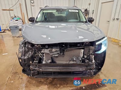 Piąte zdjęcie samochodu w środku: 2024 VOLKSWAGEN ATLAS PEAK EDITION SE VIN:1V2CR2CA9RC538273 - miniatura