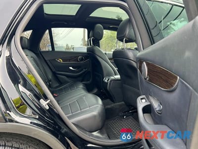 Zdjęcie 6 z 10 samochodu: 2019 MERCEDES-BENZ GLC 300 VIN:WDC0G4JB2KV135239 - miniatura