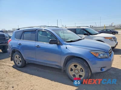 Czwarte zdjęcie samochodu z boku: 2008 TOYOTA RAV4 BASE VIN:JTMBD33V786067189 - miniatura