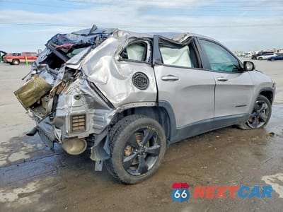 Trzecie zdjęcie samochodu z tyłu: 2018 JEEP CHEROKEE LATITUDE VIN:1C4PJLCB6JD544166 - miniatura